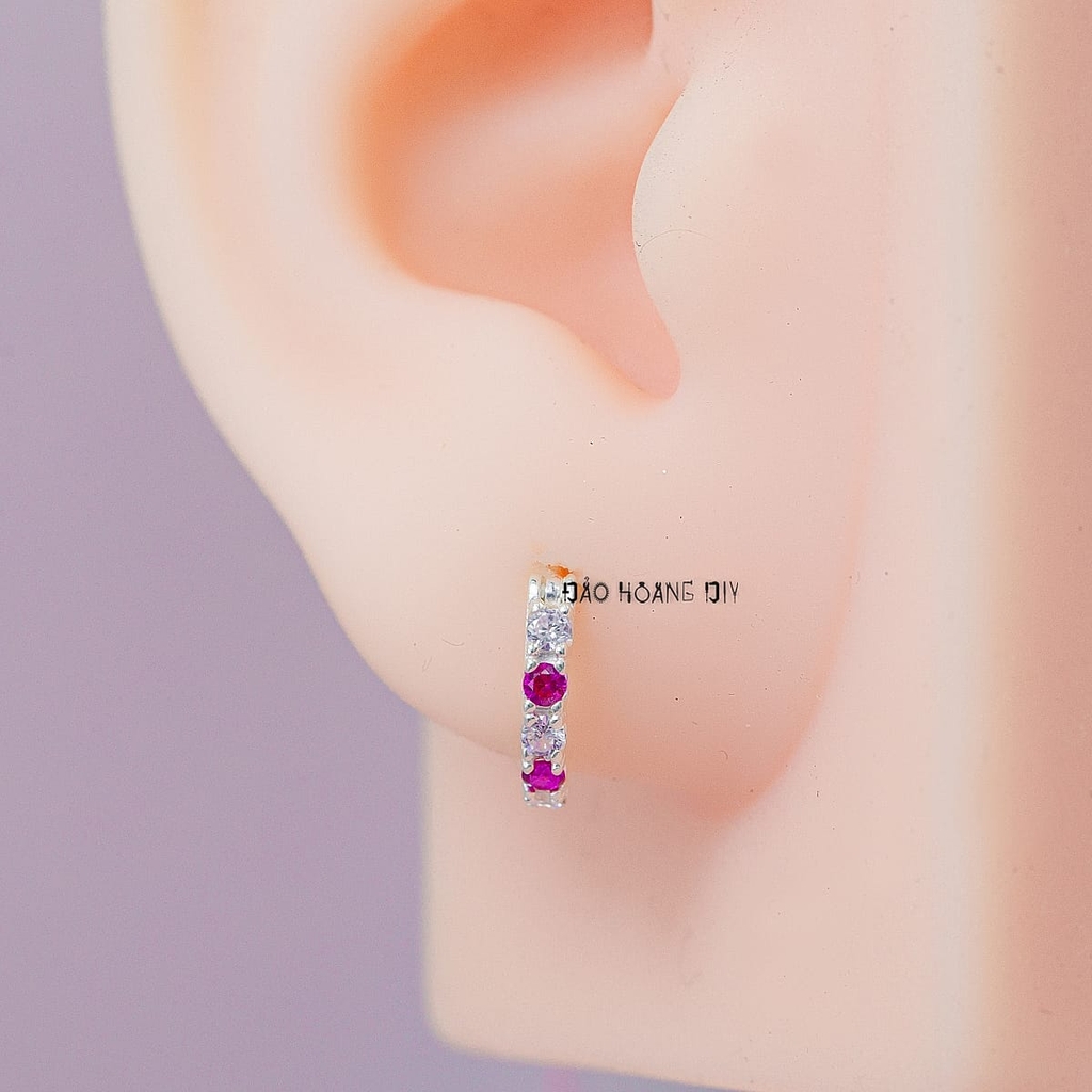 Bông Tai Bạc Cho Bé Kiểu Bật Một Hàng Đá Nhỏ Xinh Nhiều Màu H2410280053