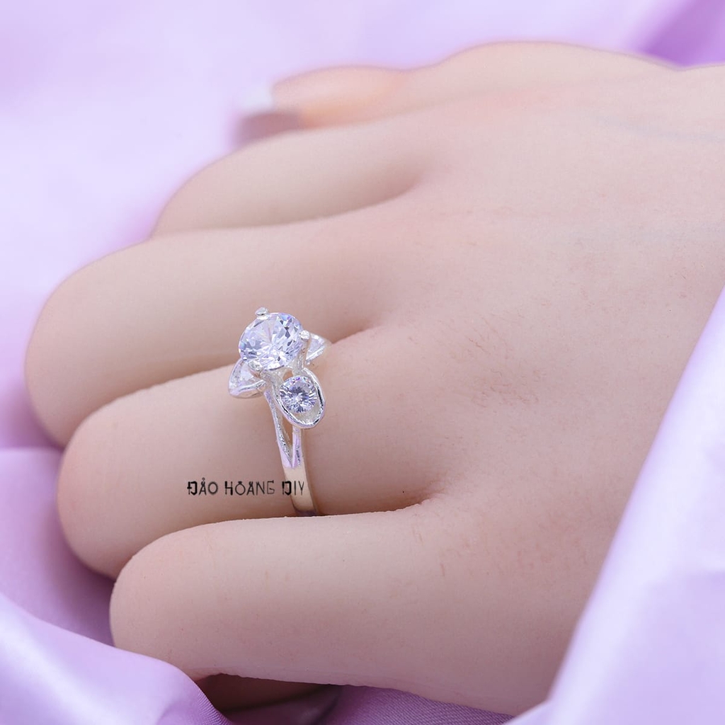 Nhẫn Bạc Nữ Thiết Kế Hình Hoa Lá Đính Đá Sang Trọng  N2409010105