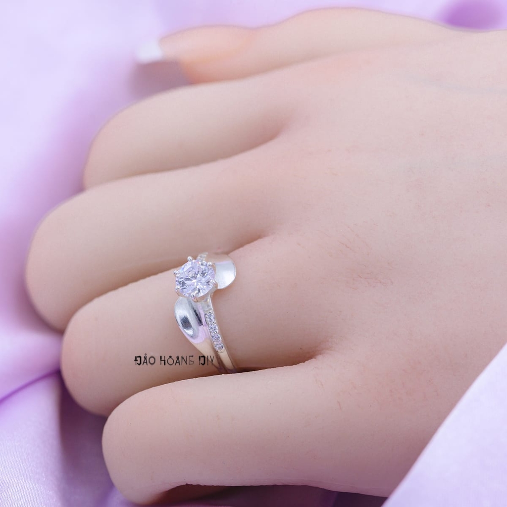 Nhẫn Bạc Nữ Thiết Kế Chiếc Lá Cách Điệu Đính Đá Sang Trọng  N2409010097