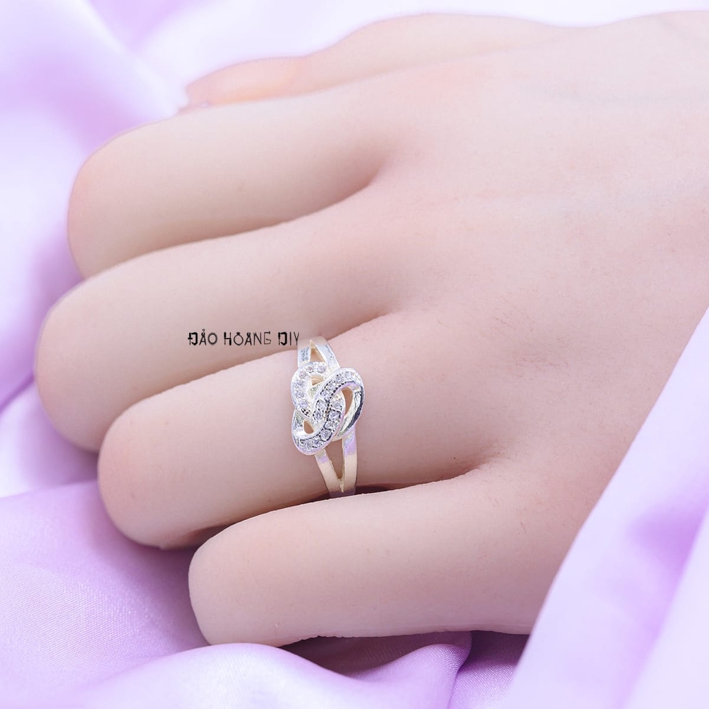Nhẫn Bạc Nữ Trơn Thiết Kế Đính Đá N2408260007