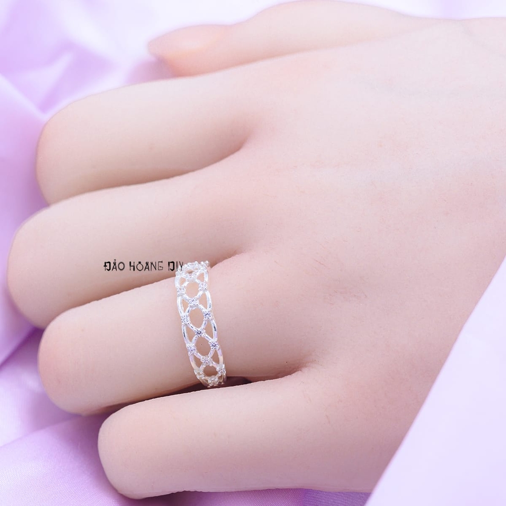 Nhẫn Bạc Nữ Trơn Thiết Kế Đính Đá N2408260048