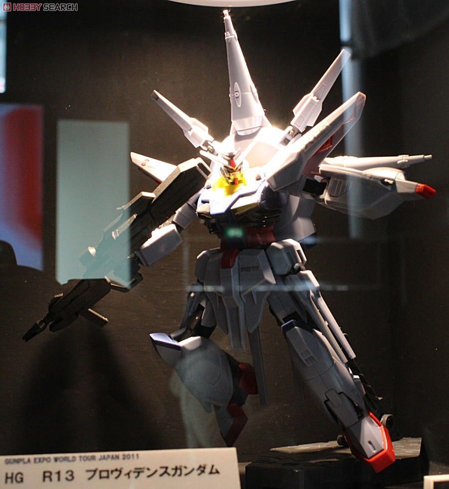 Bandai HGGS Gundam Providence 1/144 Modellbausatz - 75303 Für Modellbau Fans