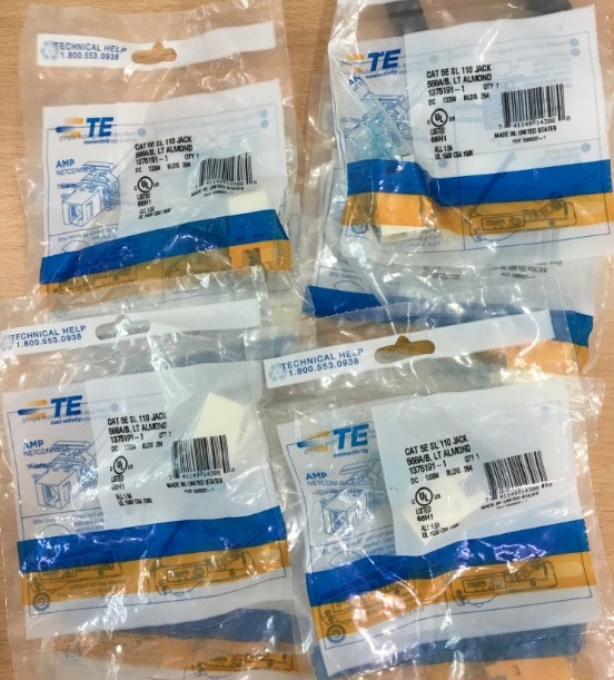 Nhân Mạng AMP 1375192-1 MODULAR JACK RJ45 CAT5E