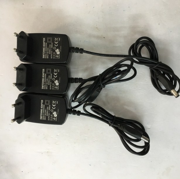Adapter Original 5V 2A 10W FJ-SW0502000E Power Supply Connector Size 5.5mm x 2.1mm