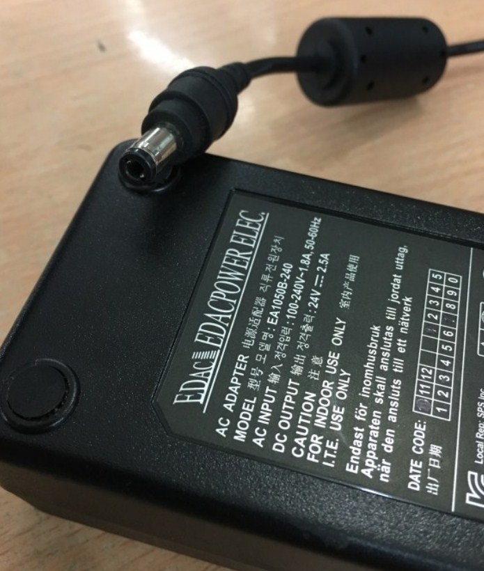 Adapter Original EDAC EA1050B-240 24V 2.5A 60W Por Polycom Soundpoint Or Printer Pos Connector Size 5.5mm x 2.5mm
