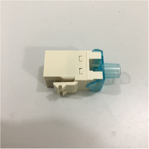 Nhân Mạng Wallplate Commscope AMP RJ45 Cat5E Network Module Wired 8-1375191-1