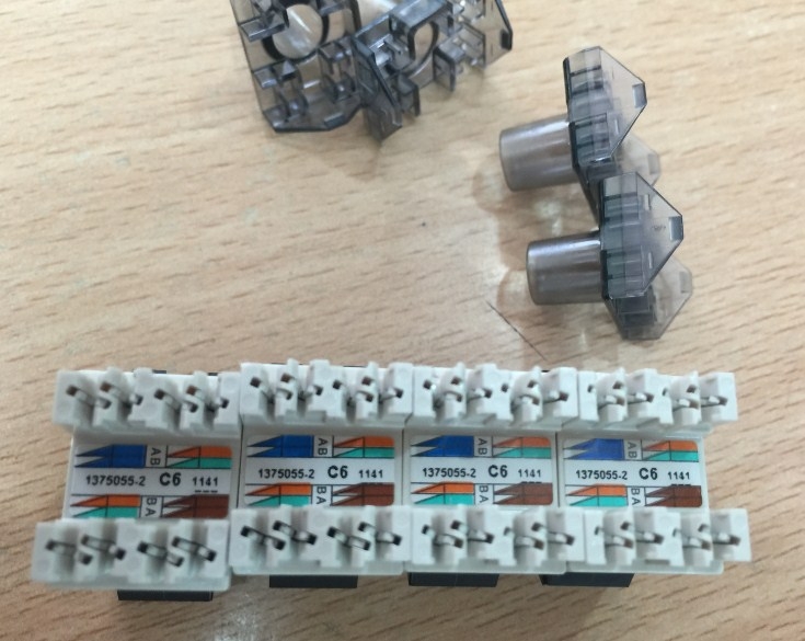 Nhân Mạng AMP TE CONNECTIVITY 1375055-2 CAT6 JACK SL SERIES-BLACK