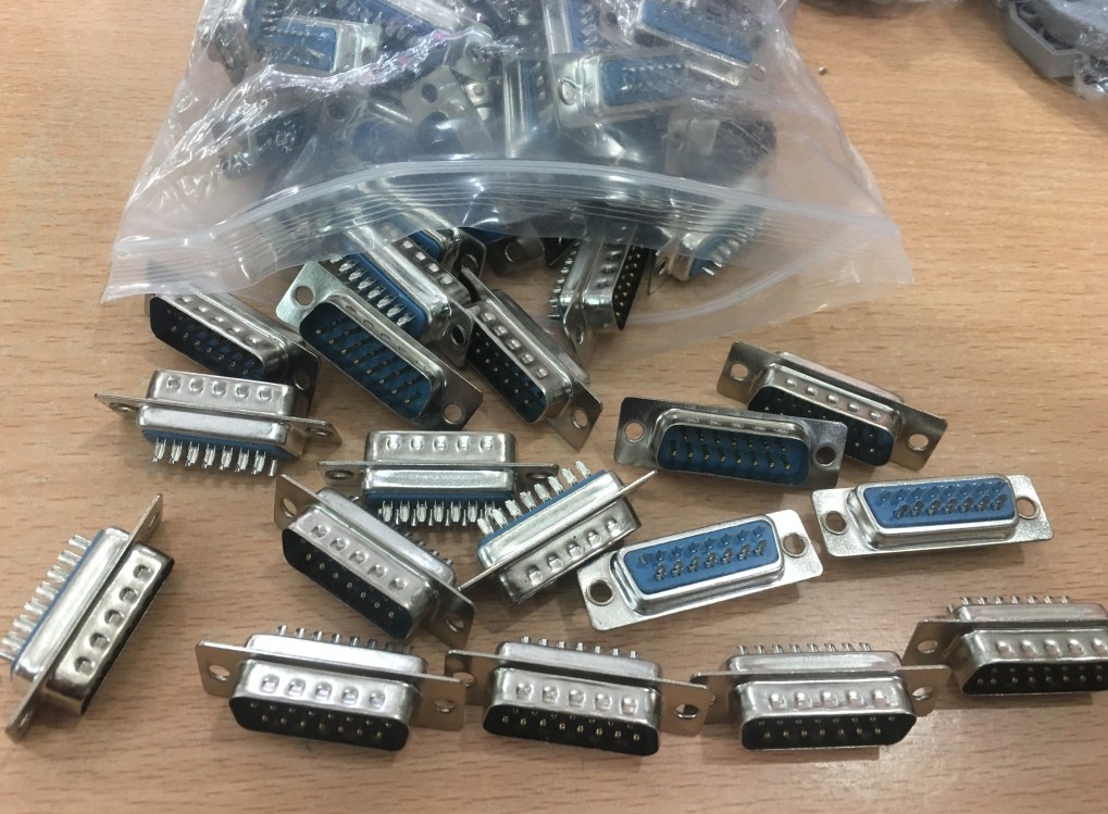 Rắc Hàn Cổng DSUB DB-15-SP 15 Pin Male D-Sub 2 Row Chassis Mount Solder Connector Plug DB15 Connector Và Vỏ Ốp