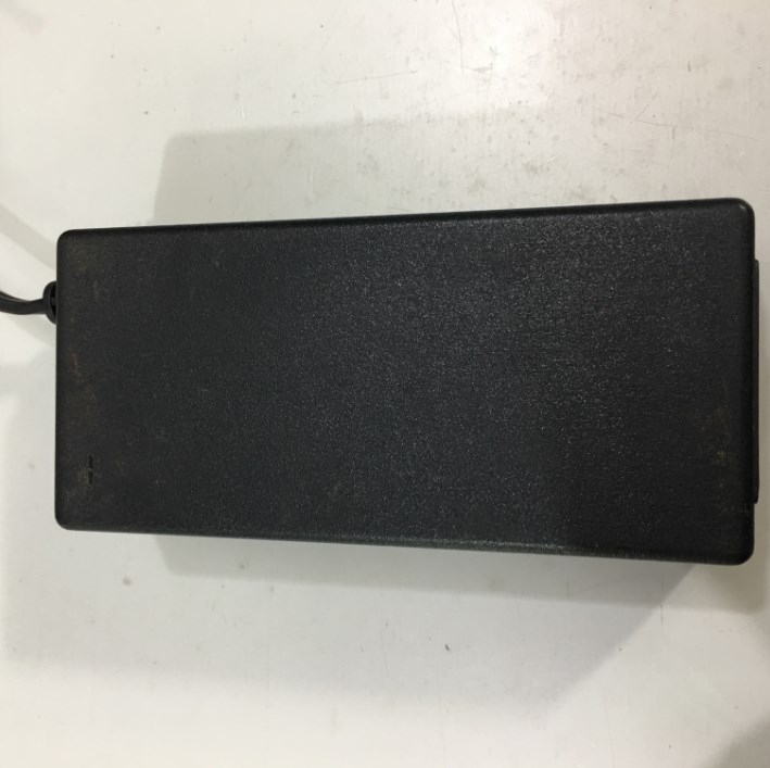 Adapter 9V 4A VeriFon SM09001A CPS10936-3S-R Connector Size 5.5mm x 2.5mm 90 Degree
