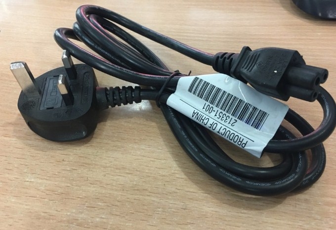 Dây Nguồn Máy Chiếu Notebook Longwell 213351-001 LP-61L LS-18 IEC C5 UK 5A / 2.5A 250V 3x0.75mm Length 1.8M