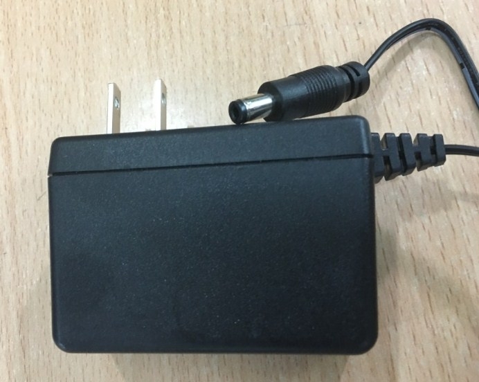 Adapter Polycom Soundpoint VoIP Phone 12V 1.5A Original UMEC UP0181D-12PA For SoundPoint Pro SE-220 SE-225, 300 301 500 501 IP Connector Size 5.5mm x 2.5mm