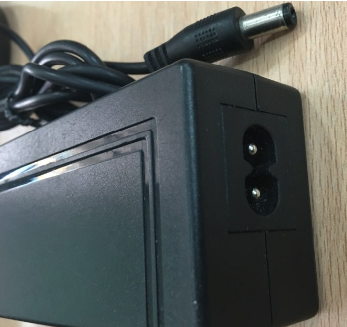 Adapter Original DSA08-2402000D 24V 2A 48W Connector Size 5.5mm x 2.1mm