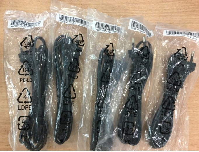 Dây Nguồn Số 8 CE-503J CE-602J Chuẩn 2 Chân Đầu Tròn AC Power Cord Schuko CEE7/16 Euro Plug to C7 2.5A 250V 2x0.75mm For Printer or Adapter Cable PVC Black Length 1.5M
