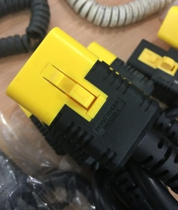 Dây Nguồn Chính Hãng APC PDU Server Volex VAC20KC VAC19KS IEC60320 V-Lock C19 To V-Lock C20 16A 250V 14AWG 3x2.08mm For Máy Chủ Và Cisco Router Length 0.6M
