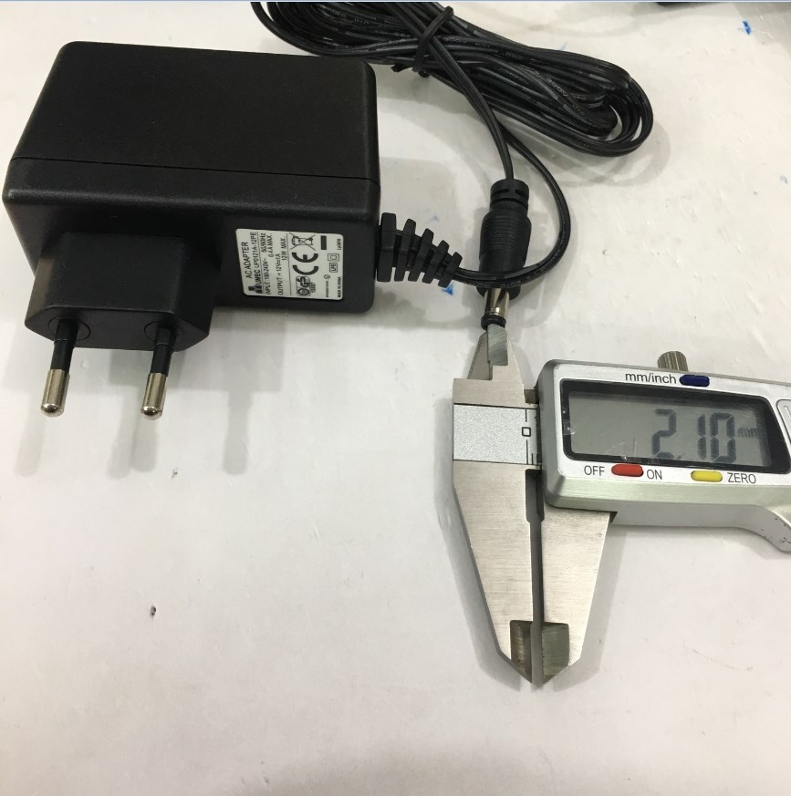 Adapter Original 12V 1A 12W UMEC UP0121A-12PE Connector Size 5.5mm x 2.1mm