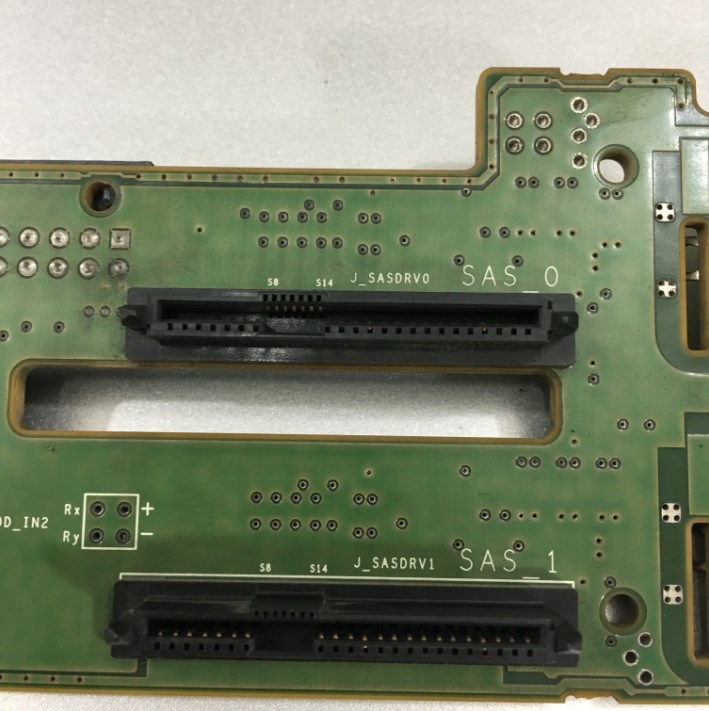 DELL PowerEdge R710 6x 3.5 SAS/SATA Backplane - 0W814D / W814D