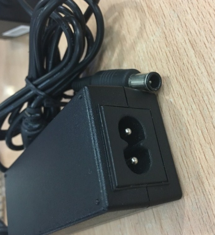 Adapter 14V 2.14A 30W Samsung PN3014 For LED LCD Monitor Samsung S24A450B S24A850DW S24B750H S27A850D Connector Size 6.5mm x 4.4mm