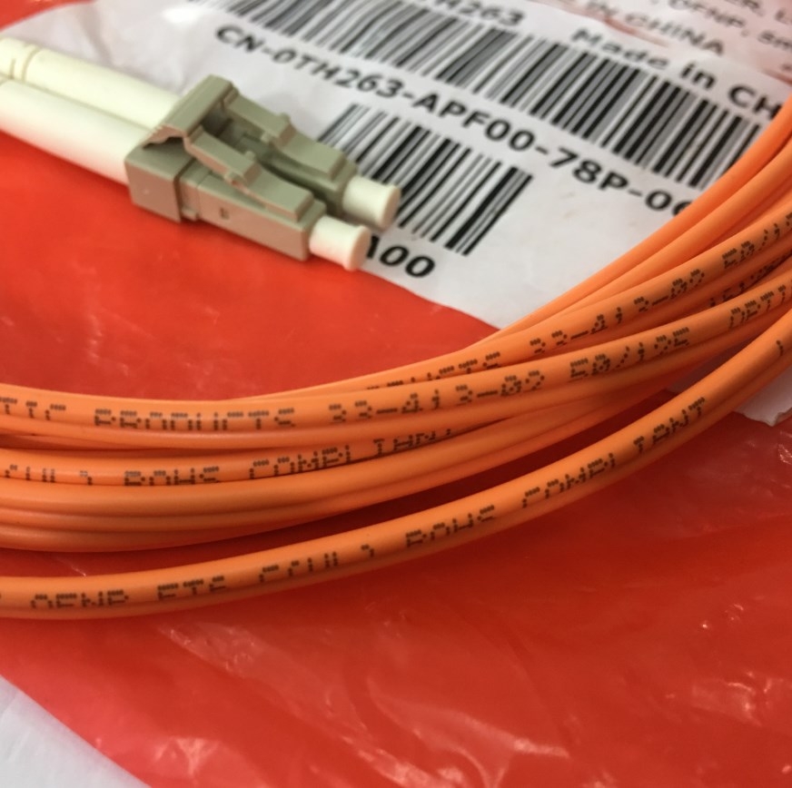 Dây Nhẩy Quang OM4 LC to LC Duplex 5M AMPHENOL 943-99573-1005 Multimode Fiber Optic Patch Cable OS2 50/125 2.0mm PVC Length 5M