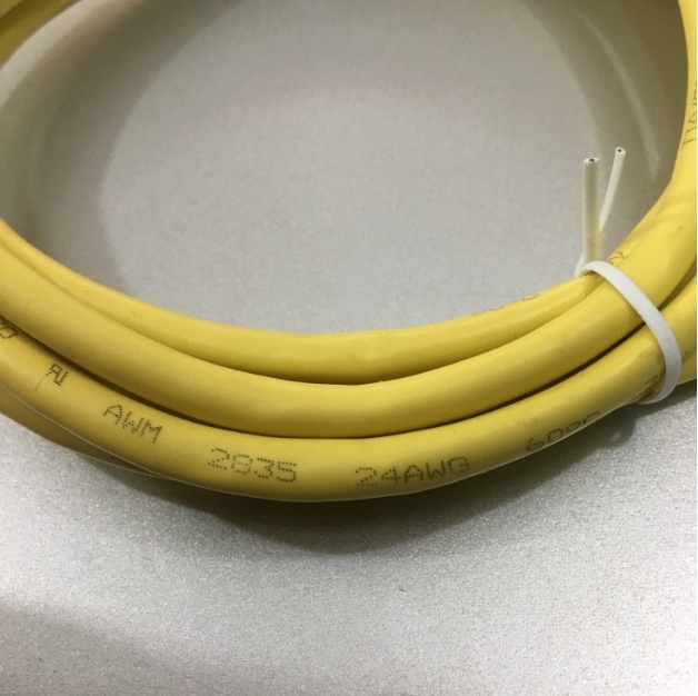 Cáp CAB-ETH-S-RJ45 Cisco Yellow Cable For Ethernet Straight Through Length 2M