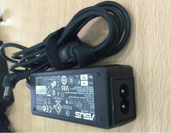 Adapter Original ASUS 12V 3A AD6090 For Eee PC Series 900 NETBOOKS Connector Size 4.8mm x 1.7mm 90 Degree