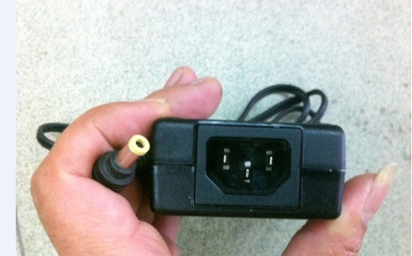 Chuyển Nguồn CISCO 34-1977-05 AC ADAPTER 48V 0.3A Connector Size 5.5mm x 2.5mm