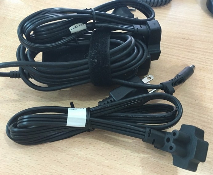 Cáp Nguồn Dẹt Laptop Chữ L Vuông Góc 90 Độ Right Angle Power Cord NEMA 5-15 Plug to IEC 60320 C5 Volex DLC5U3 America and Japan 2.5A 125V 3x0.824 mm² 18AWG Length 0.9M