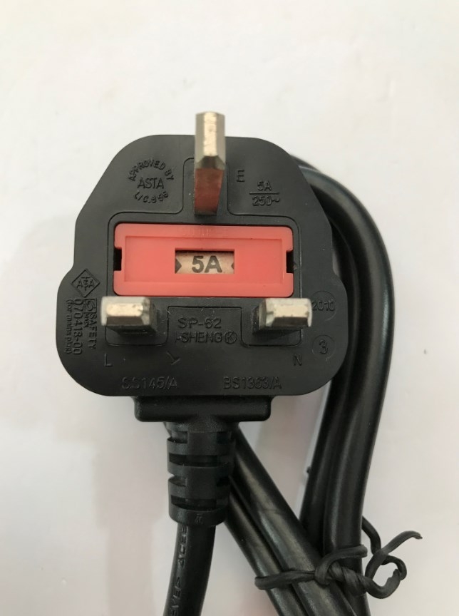 Dây Nguồn I-SHENG SP-62 IS-034 UK Chuẩn 3 Chấu Có Cầu Chì AC Power Cord BS1363 to C5 2.5A 250V 3X0.75mm Length 1M