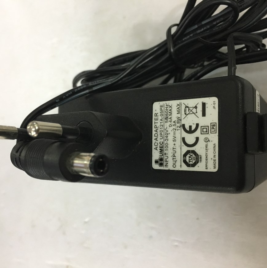 Adapter Original UMEC 5V 2.5A 12.5W UP0121A-05PE Power Supply Connector Size 5.5mm x 2.5mm
