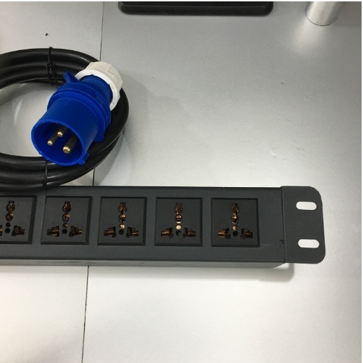 Thanh Nguồn PDU 1U Rack 19 8 Way Universal UK Outlet Công Suất Max 16A 250V to IP44 IEC309-2 Plug Power Cord 3x2.5mm Length 3M