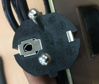 Cáp Nguồn Longwell LP-34A LS18 IEC C5 250V 2.5A Euro Power Cord 2 Prong 3x0.75mm Length 1.8M