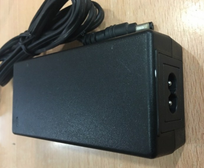 Adapter SMS-00240200-S10B 24V 2.0A Connector Size 5.5mm x 2.1mm