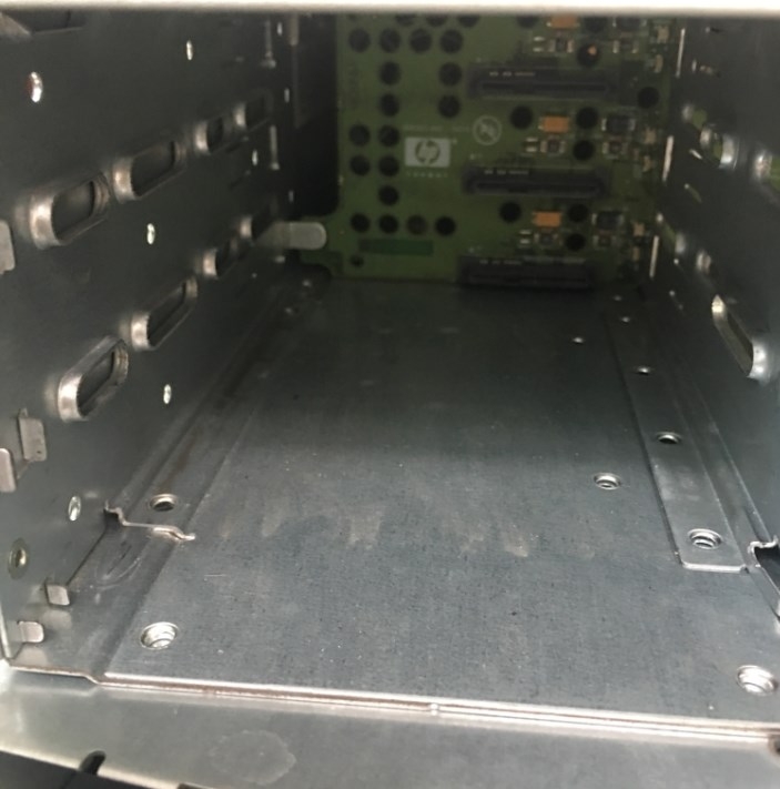 HP 418408-B21 MSA60 StorageWorks 12-Slot LFF SATA/SAS Disk Enclosure Hàng Đã Qua Sử Dụng