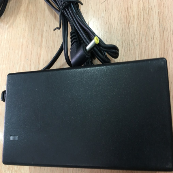Adapter Original KD 5.3V 5A For KVM SWITCH ATEN CS1308- AI-E 8 Connector Size 4.0mm x 1.7mm
