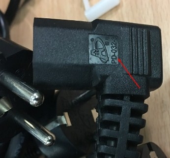 Dây Nguồn GUANGDONG PANYU PD-002 PD-032-3 European Schuko Power Cord CEE 7/7 to Left Angle IEC320 C13 10A 250V 3x1.0mm² Length 2.7M