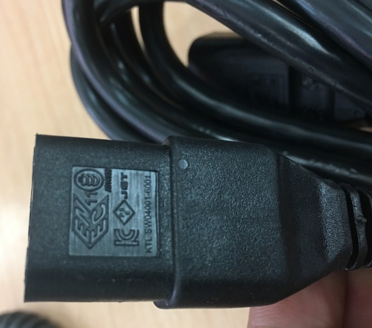 Dây Nguồn Cisco Juniper IEC 60320 C13 to C14 10V 250V AC Power Cord 740-034568 PDU UPS 3x1.0mm Length 2.5M