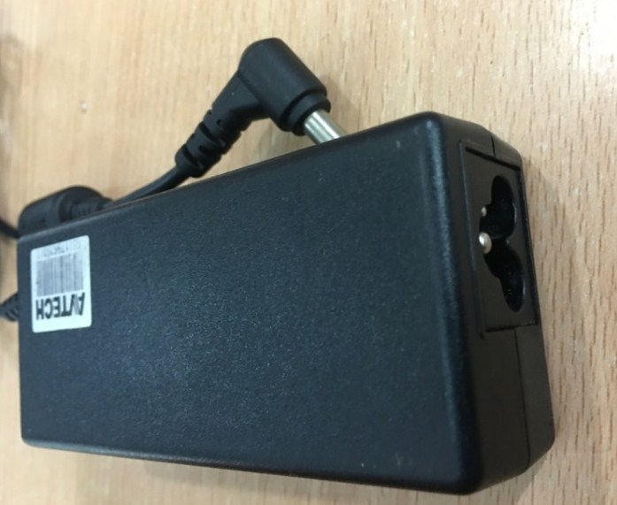 Adapter ORIGINAL APD Asian NB-65B19-CAA 19V 3.42A For Notebook & Digital DVR AVTECH KPD679ZB Connector Size 5.5mm x 2.5mm
