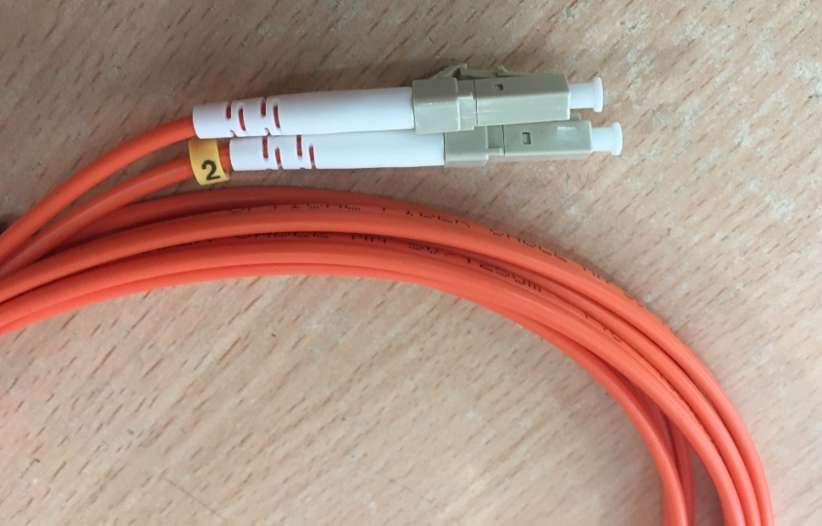 Dây Nhẩy Quang LC to SC Duplex 5M Multimode Fiber Optic Patch Cable OS2 50/125 3.0mm PVC Length 5M