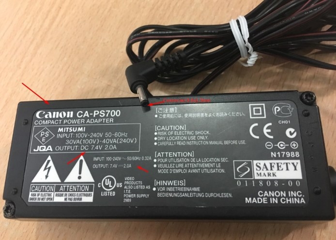 Adapter Original Canon CA-PS700 7.4V 2A For máy ảnh Canon EOS Digital Rebel EOS 550D 600D 700D Connector Size 3.0mm x 1.0mm