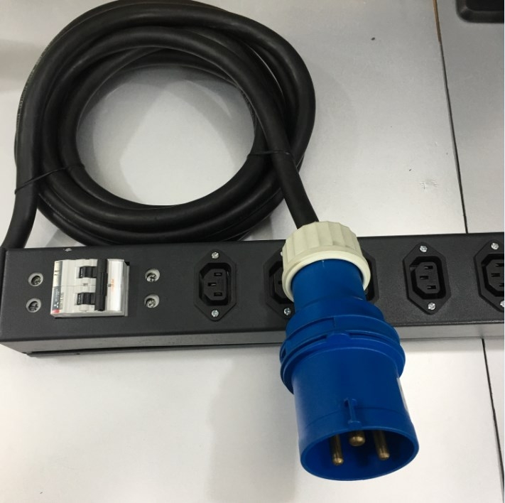 Thanh Nguồn PDU 1U Rack 19 6 Way IEC C13 Outlet Có MCB BHW-T4 C32 MITSUBISHI Công Suất Max 32A 250V to IP44 IEC309-2 Plug Power Cord 3x4.0mm Length 4.5M