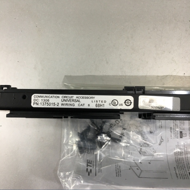 Khung Lắp Nhân Mạng Cho Thanh Trung Chuyển Đấu Nối AMP Netconnect CAT 6 48 Port Patch Panel 1375015-2