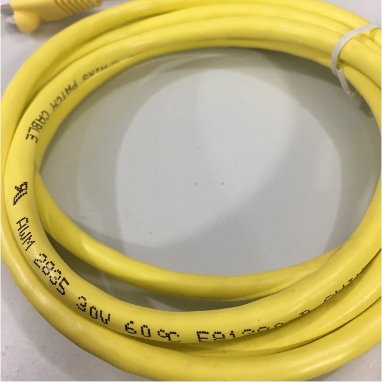 Dây Nhẩy Cisco 74-3079-01 24AWM Cat5e UTP PVC CM Ethernet Network Patch Straight Through Cable Yellow Length 1.8M
