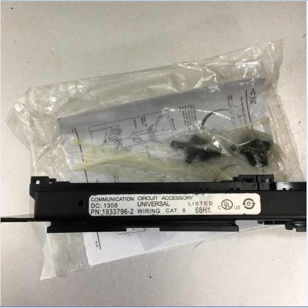 Khung Lắp Nhân Mạng Cho Thanh Trung Chuyển Đấu Nối AMP Netconnect CAT 6 48 Port Patch Panel 1933796-2