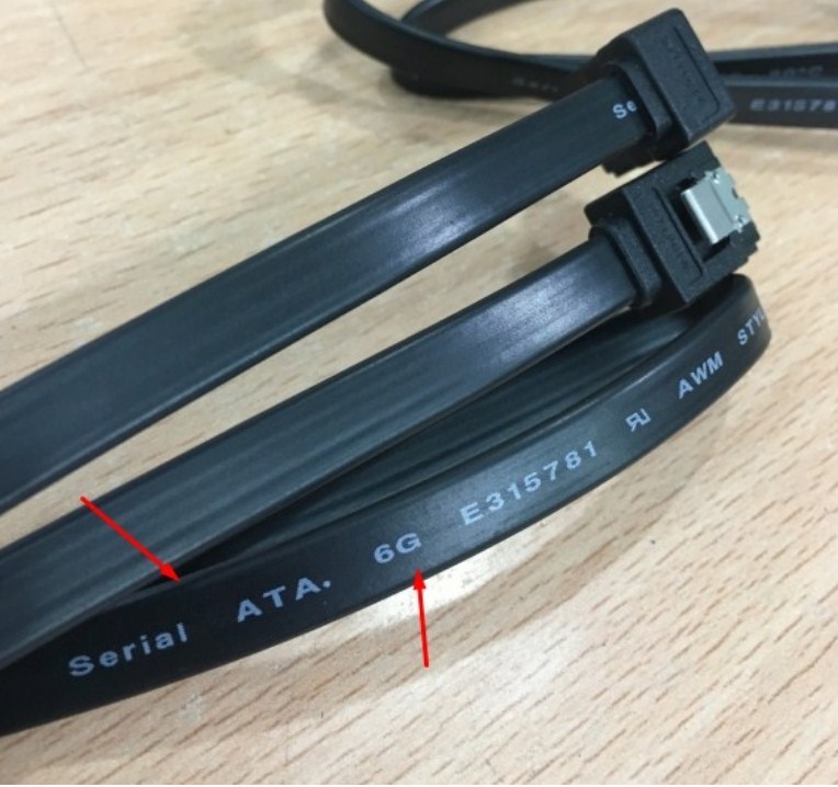 Cáp dữ liệu SATA có chốt lẫy MSI SATA III Data Cable 6GB/S Black K51-0200010-V03 Black Length 40Cm
