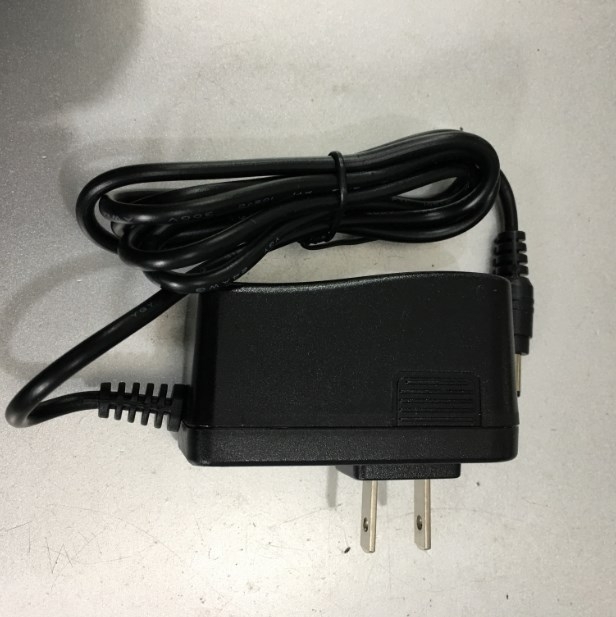Adapter 9V 1A Junpeng JP-015 For HF511A Serial Server Device RS232 RS485 RS422 to RJ45 Connector Size 5.5mm x 2.1mm