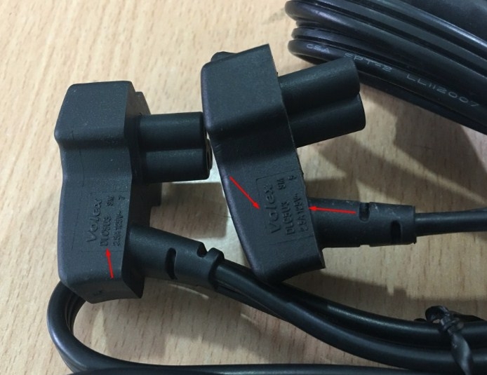Cáp Nguồn Dẹt Laptop Chữ L Vuông Góc 90 Độ Right Angle Power Cord NEMA 5-15 Plug to IEC 60320 C5 Volex DLC5U3 America and Japan 2.5A 125V 3x0.824 mm² 18AWG Length 0.9M