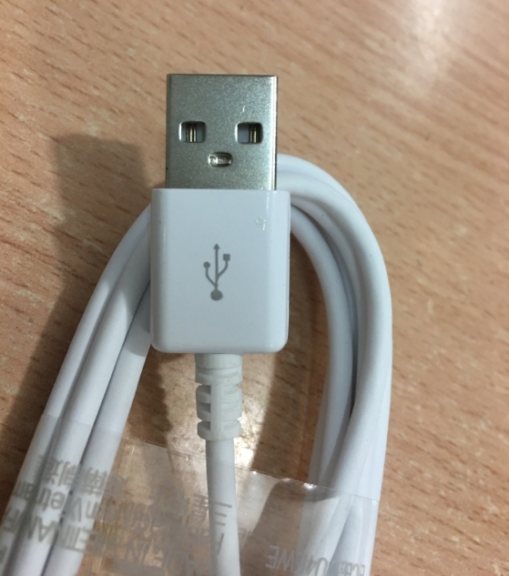 Cáp Samsung Micro USB to USB Data Link Cable White Việt Nam RSTG8 For Điện Thoại Samsung, HTC, LG Length 1.4M