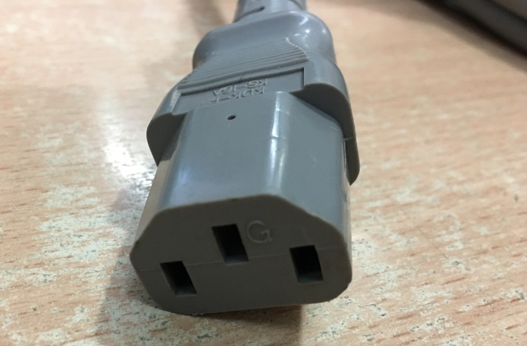 Dây Nguồn 2 Chân Dẹt Và Dây Nối Tiếp Địa KDK-F KP-218 KS-16A 7A 125V 3x0.75mm 3M