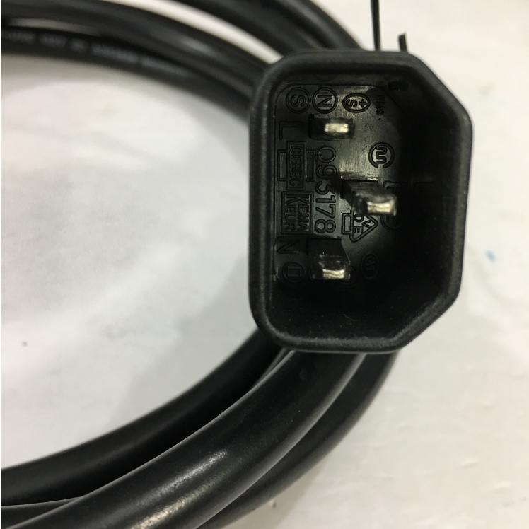 Dây Nguồn Máy Chủ KENIC KE-24 KE-26 AC Power Cord C13 to C14 10A 250V 3x1.5mm² 17AWG For UPS PDU APC ARES Eaton Emerson Và Server Rack Length 2.7M