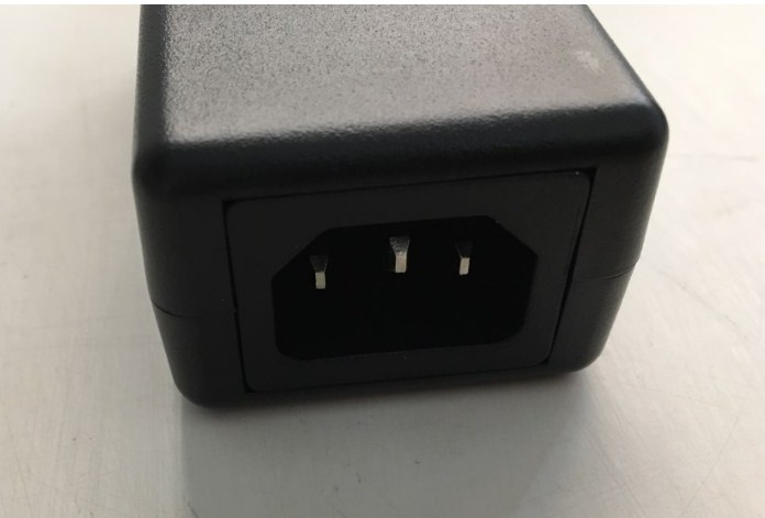 Adapter Original SUNNY SYS1319-2412-T3 12V 2A 24W IEC C14 Switching Connector 8Pin
