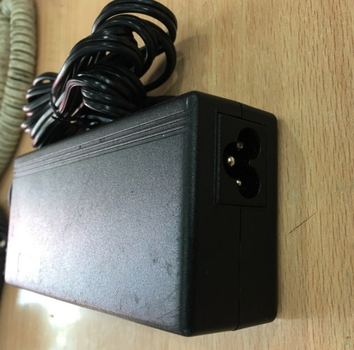 Adapter 12V 7.5A 90W CWT CAM090121 Connector Size 5.5mm x 2.1mm